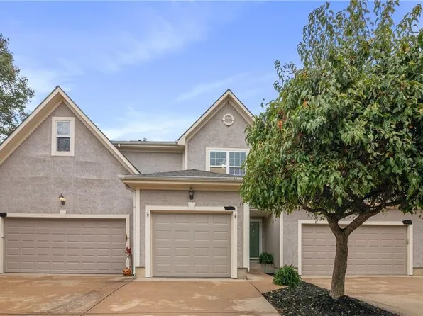 22709 W 73rd St, Shawnee, KS 66227