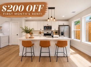 7611 Lawn St #B, Houston, TX 77088