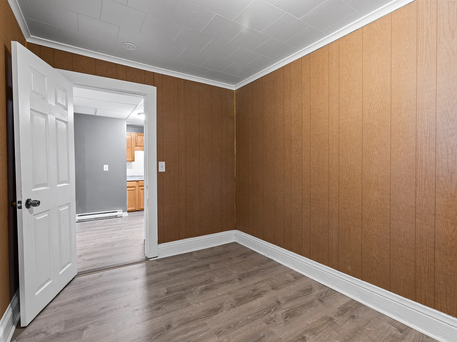 3 bed, 609 sqft, $1,450 — Photo 4