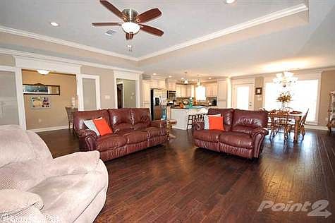2nd image of 16 E Chateau Estate Dr