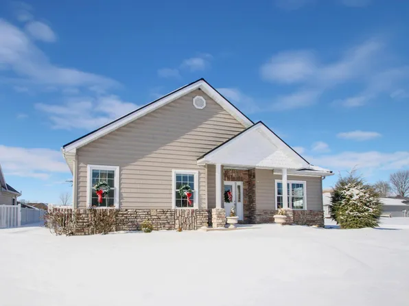 1529 Stone Creek Dr, Quincy, IL 62305