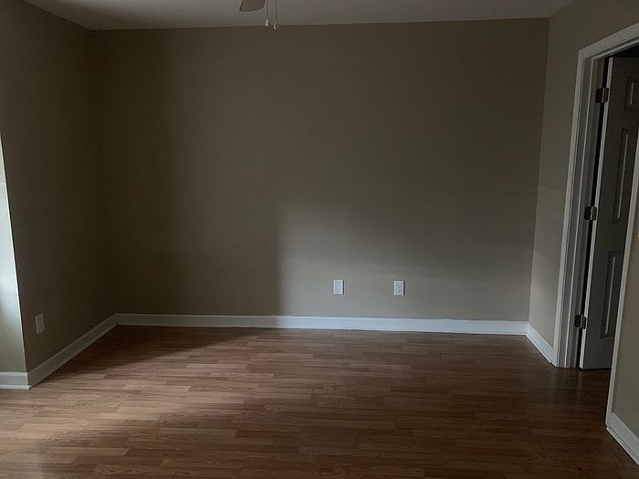 406 S Walton Dr Benson NC Zillow