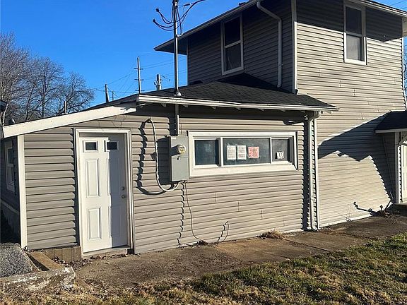 4th image of 800 Forest Ave