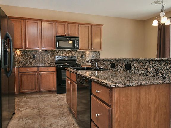 5th image of 14521 W Cameron Dr