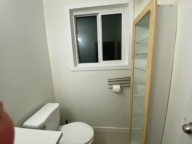 832 Habgood St — Photo 13