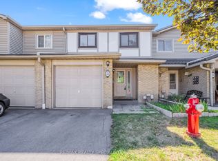 33 Greenwich Cir, Brampton, ON L6S2E6