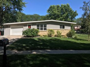 530 Northborough Ln, Lincoln, NE 68505