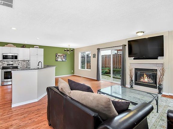 3rd image of 5042 NE Schoeler Cir