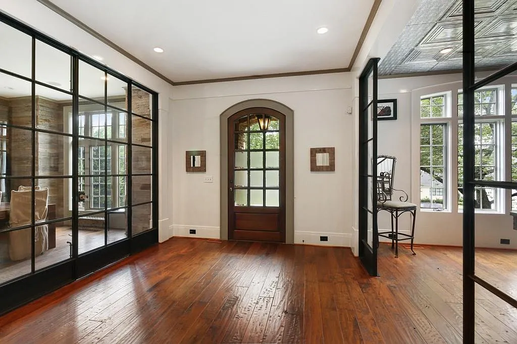 5 bed, 5.5 bath, 6533 sqft, $18,000 — Photo 4