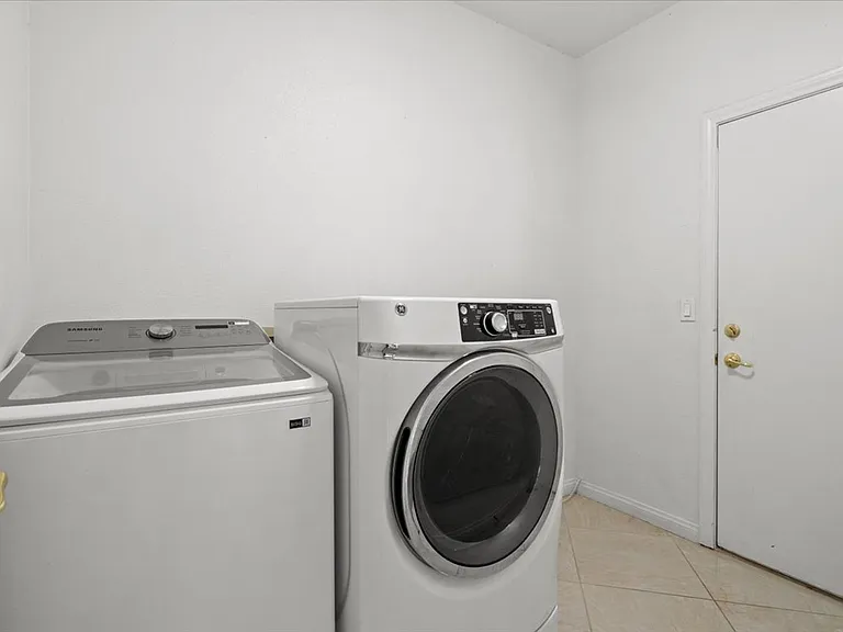 326 Blackstone River Ave — Photo 13