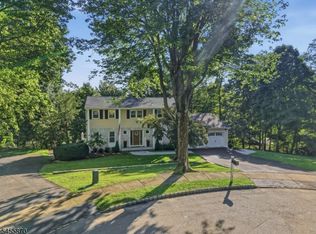 11 Tallwood Ct, Parsippany-Troy Hills Twp., NJ 07950