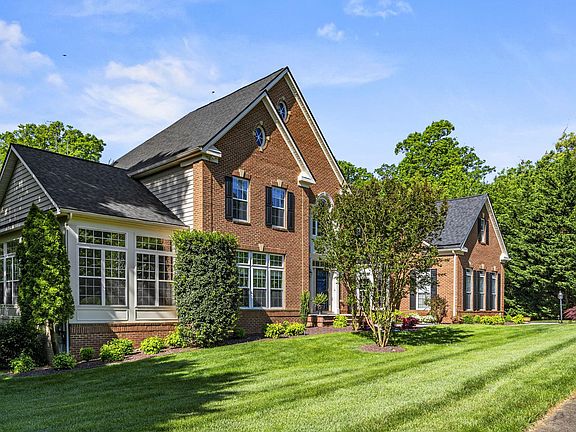 4th image of 7313 Great Mere Ct