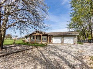 1908 N Farm Road 93, Springfield, MO 65802