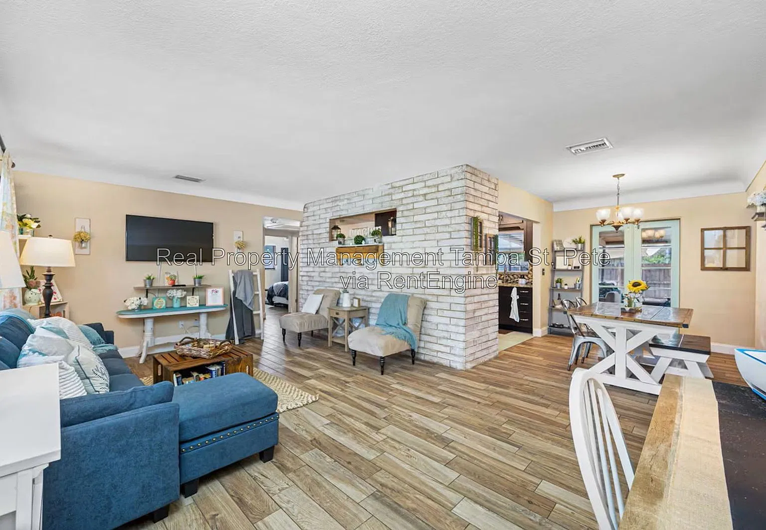 3 bed, 2.0 bath, 1248 sqft, $2,750 — Photo 4