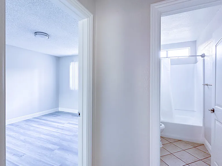 831 S Greenwood Ave #23 — Photo 7