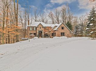 17128 Bridgeway Dr, Chagrin Falls, OH 44023
