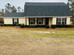 336 Peachtree Cir, Douglas, GA 31533