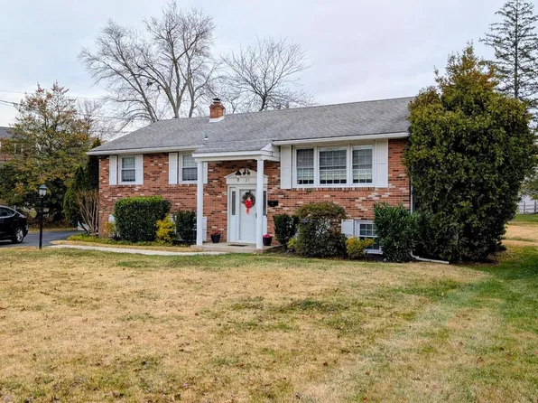 125 Willow Way, Folsom, PA 19033