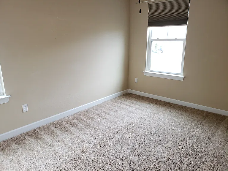 721 Albertine Ct — Photo 18