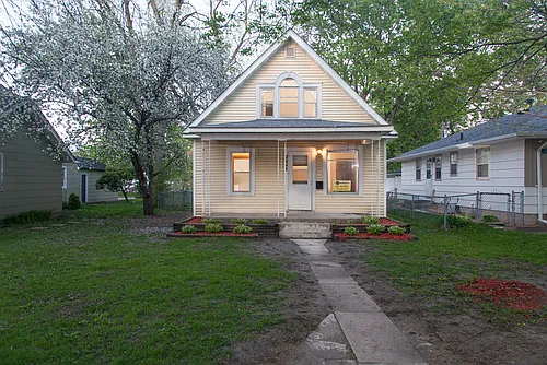 3848 Major Ave N Photo 1