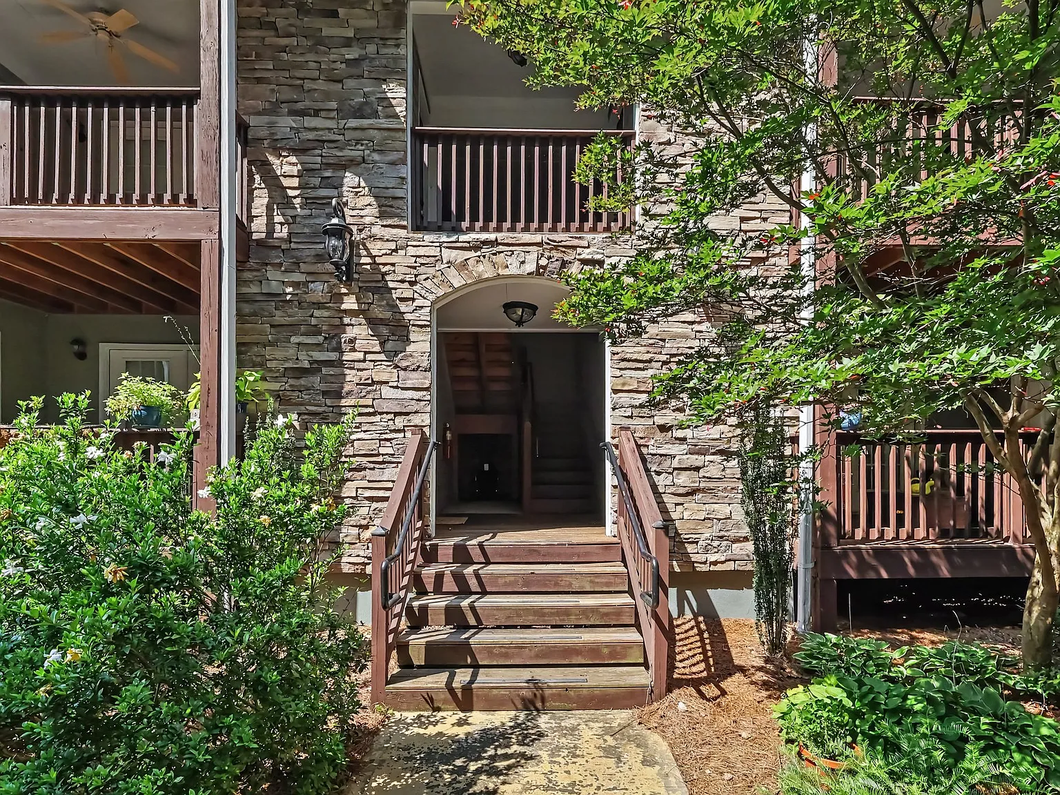 308 Madison Ct SE — Photo 4