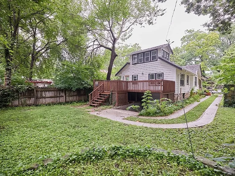 5740 Charlotte St — Photo 27