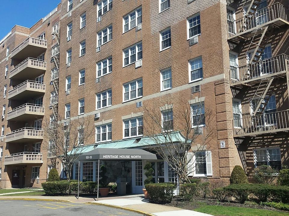 1st image of 15115 84th St APT 1D