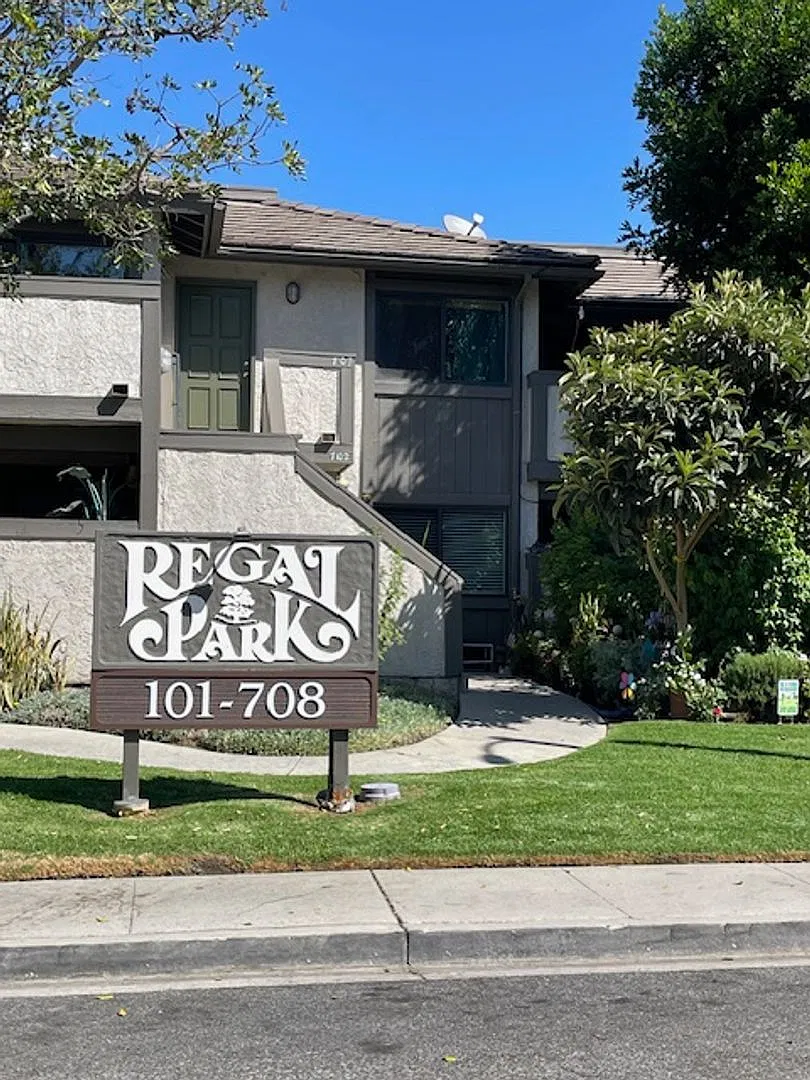 Condo-150 Los Angels Ave — Photo 1