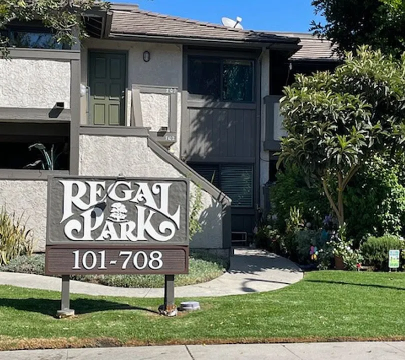 150 E Los Angeles Ave #415