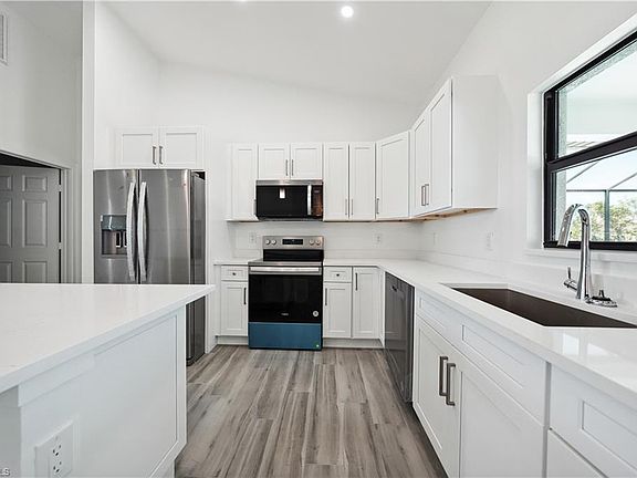 5th image of 4309 NW 38th AVE