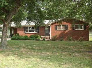 554 Janet Rd, Bolivar, TN 38008