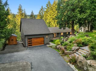 24700 SE Mirrormont Way, Issaquah, WA