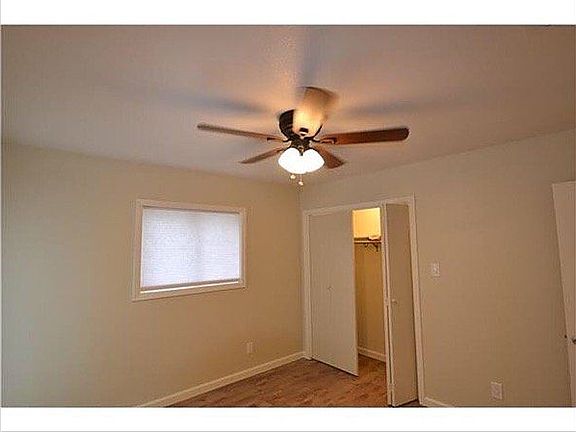 2nd image of 3001 Loyola Ln