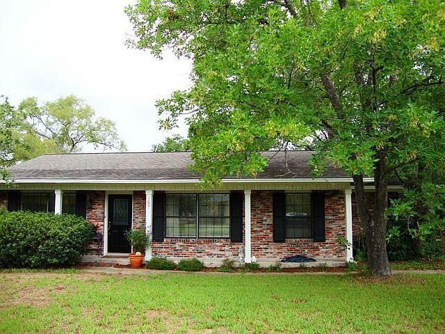 1st image of 1001 Puryear Dr
