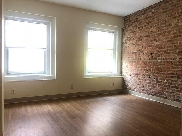 2nd image of 138 Mount Auburn St