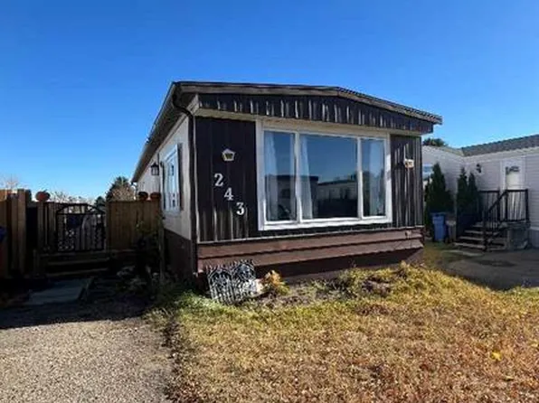 243 Fleet St SW, Medicine Hat, AB T1A 7Z4