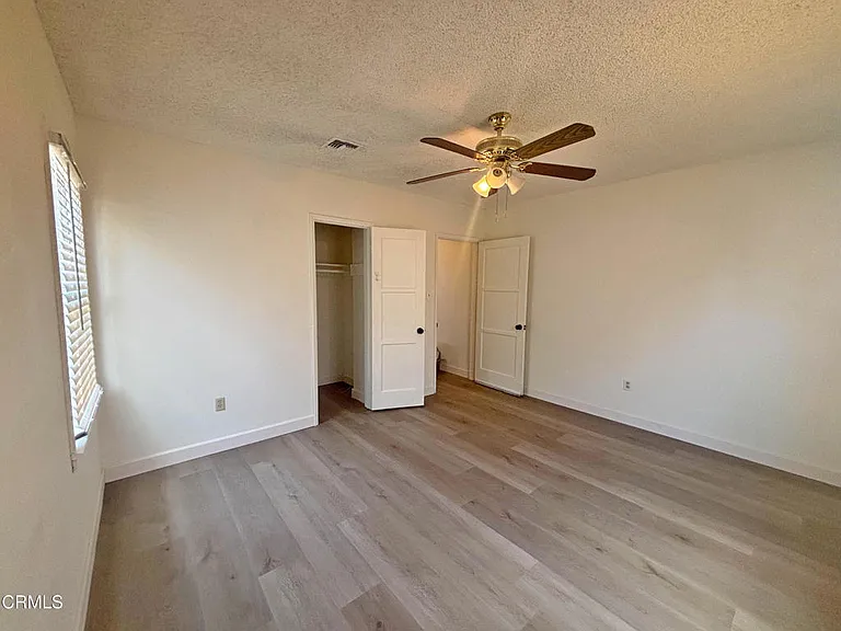 5612 Glickman Ave — Photo 8