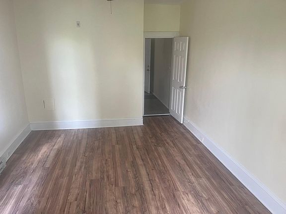 5th image of 1229 W Erie Ave Floor 3