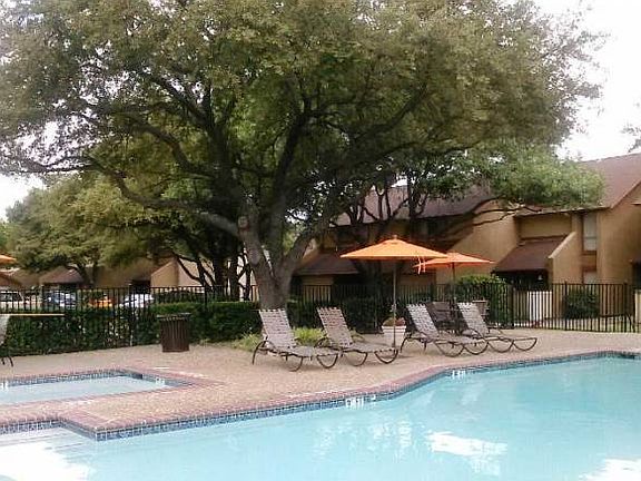 4th image of 7940 Village Trail Dr