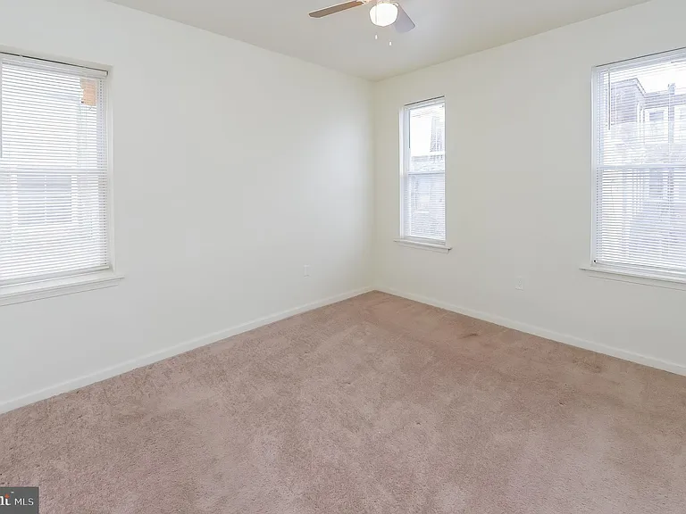 3733 N 15th St #2 — Photo 7