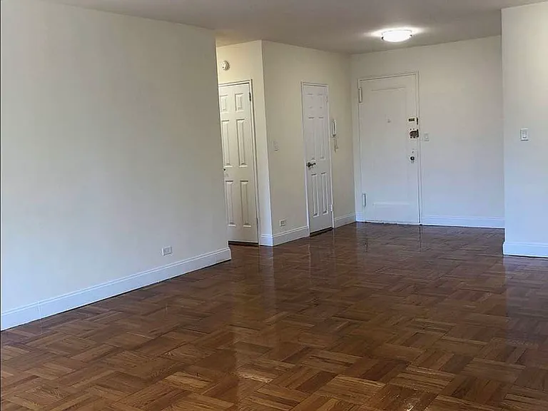 5355 Henry Hudson Pkwy #4F — Photo 2