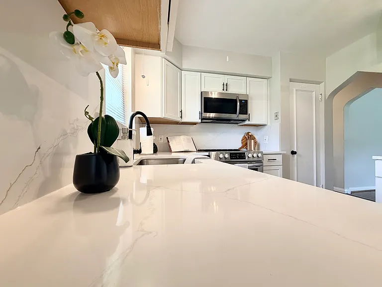 24 Lincord Dr — Photo 3