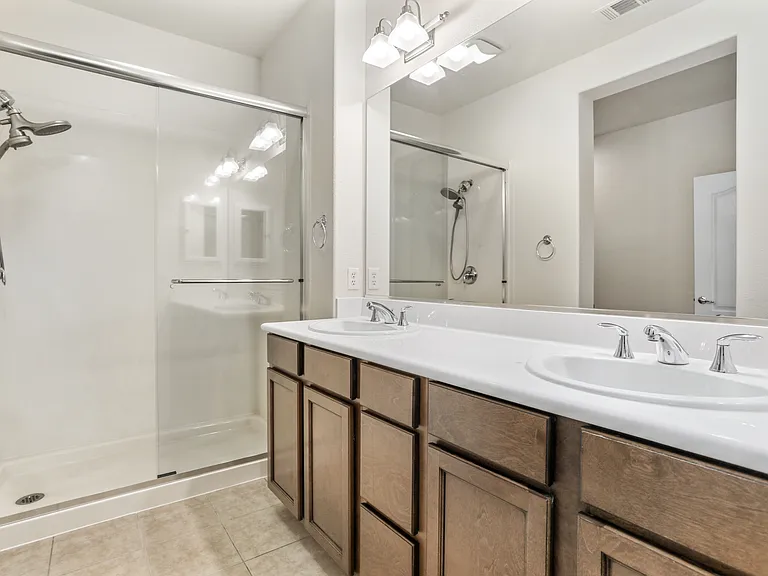 2189 Beech Cir #1 — Photo 12