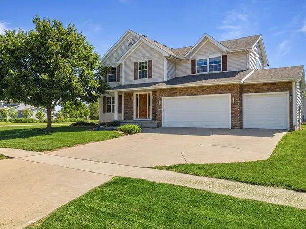6121 NW 50th St, Johnston, IA 50131