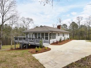 1061 Meadow Dr, Greensboro, GA 30642