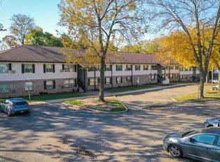Hershey Manor Apartments, Rockford, IL 61103