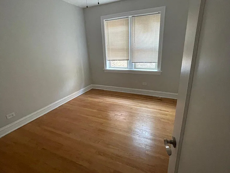 6906 S Wabash Ave #1 — Photo 9