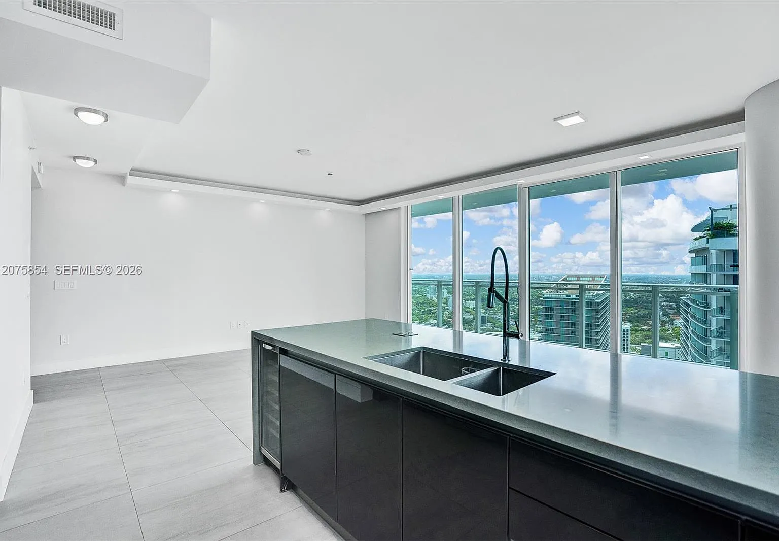 The Bondo (1080 Brickell) — Photo 2