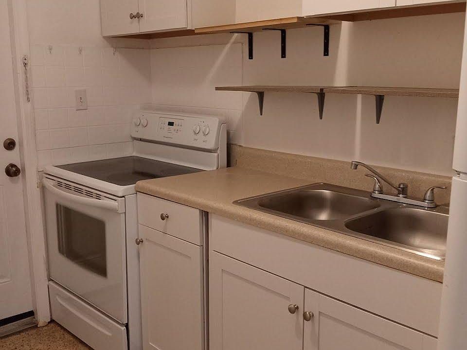 1st image of 706 S Main Ave #706