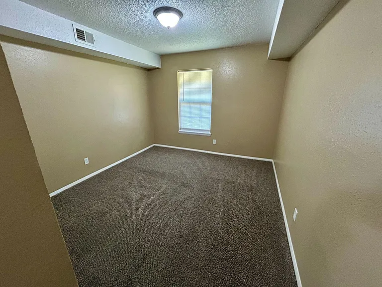 Quarry Ridge Apartments — Photo 9